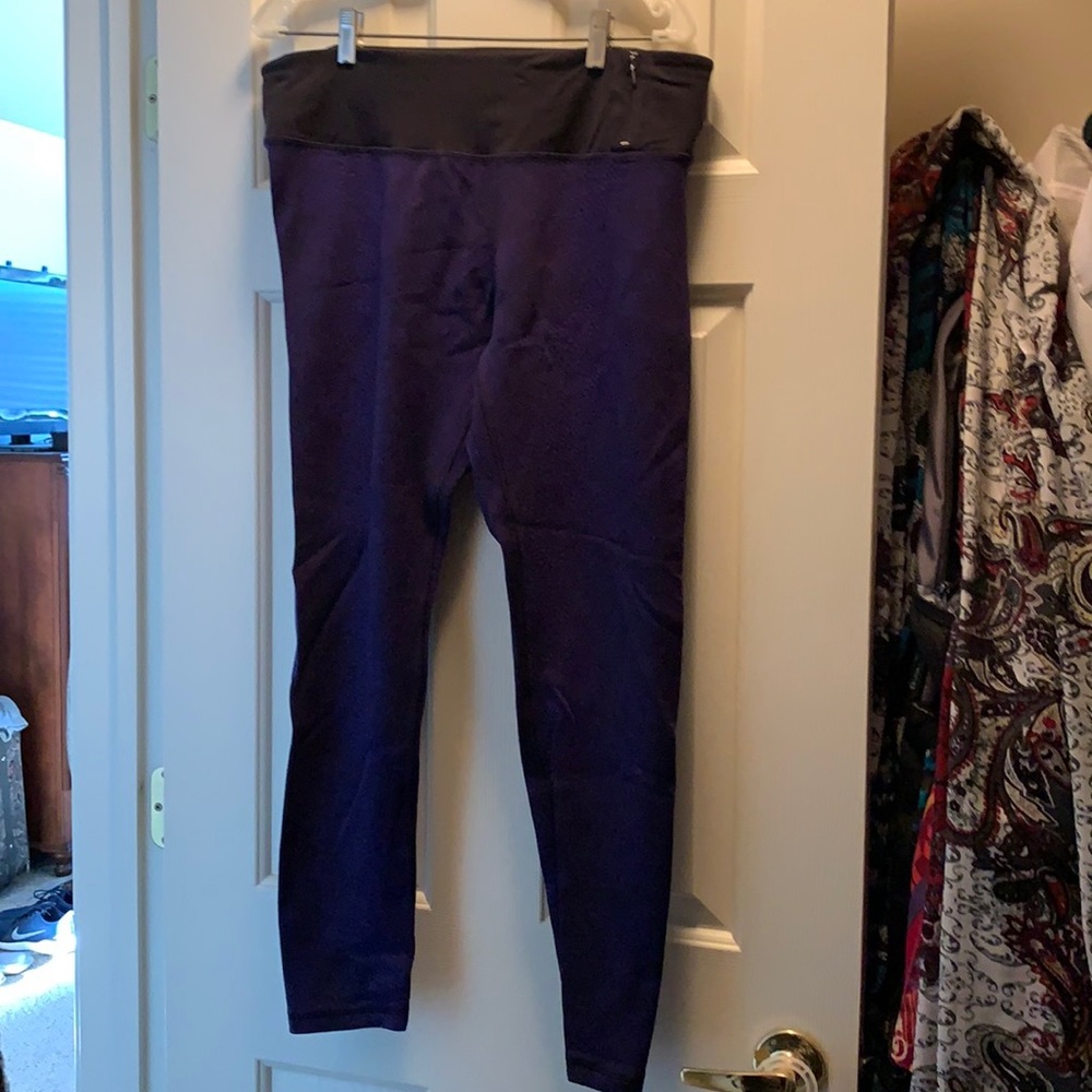 Ladies XL leggings by Calia